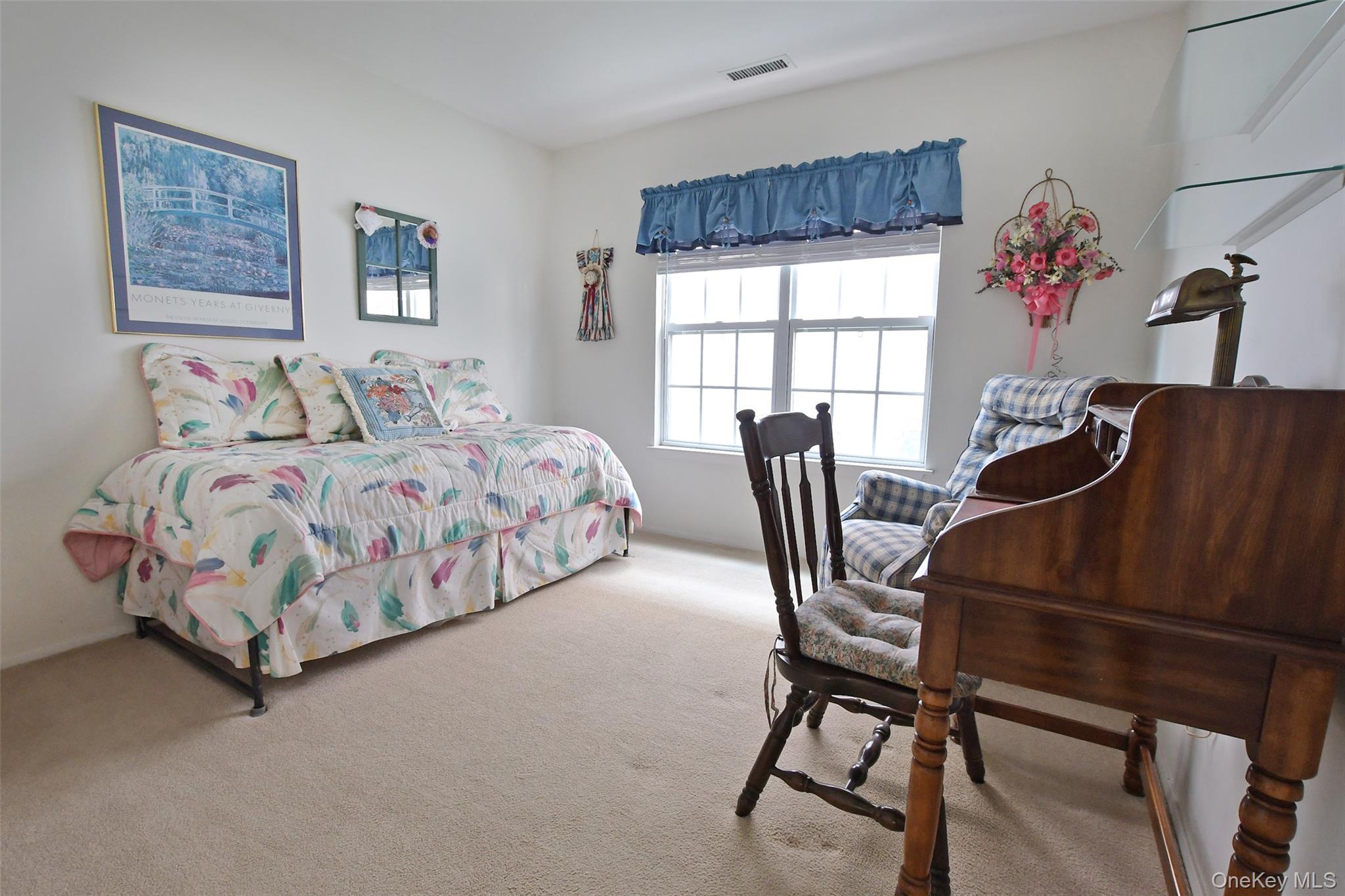 11 Ethan Circle, Middle Island, NY 11953