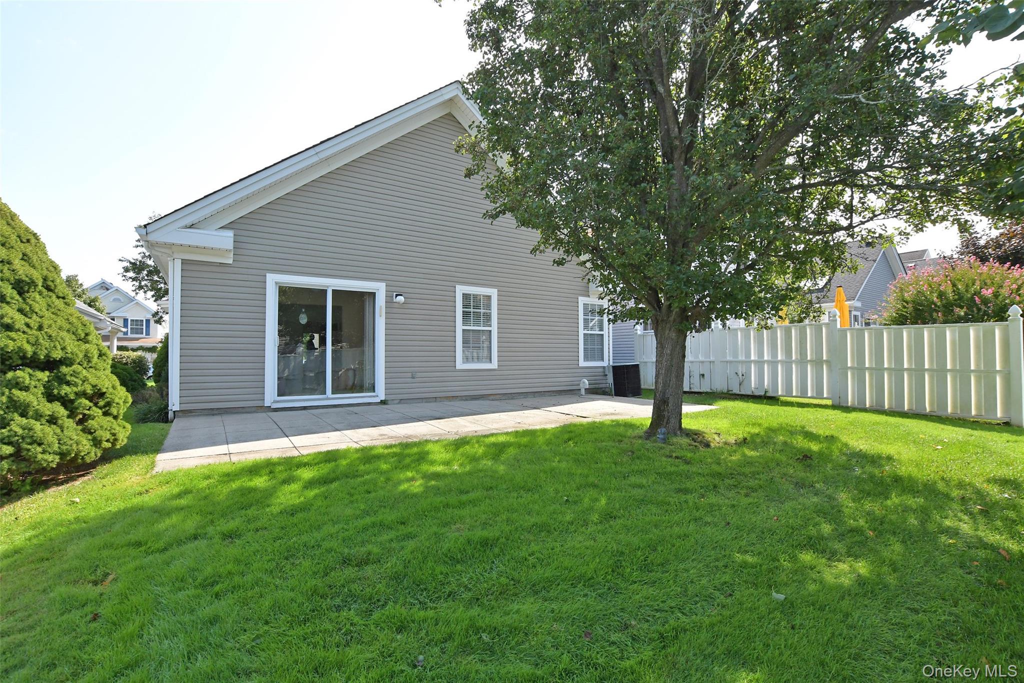 11 Ethan Circle, Middle Island, NY 11953