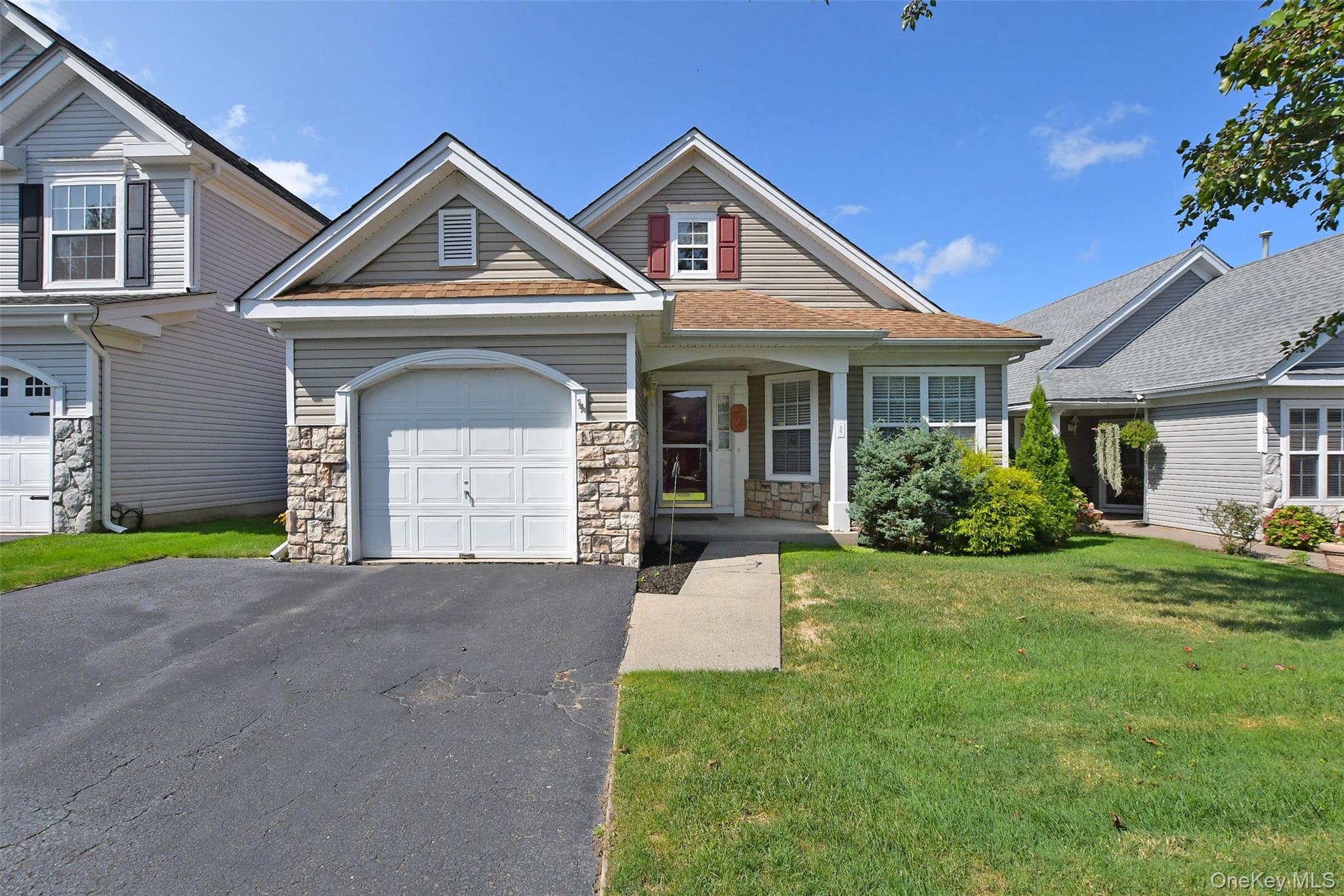 11 Ethan Circle, Middle Island, NY 11953