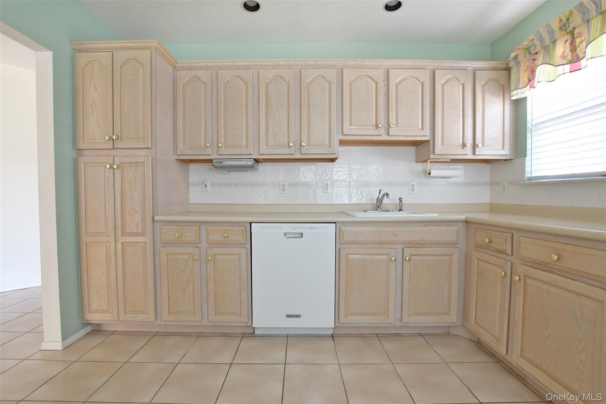 11 Ethan Circle, Middle Island, NY 11953