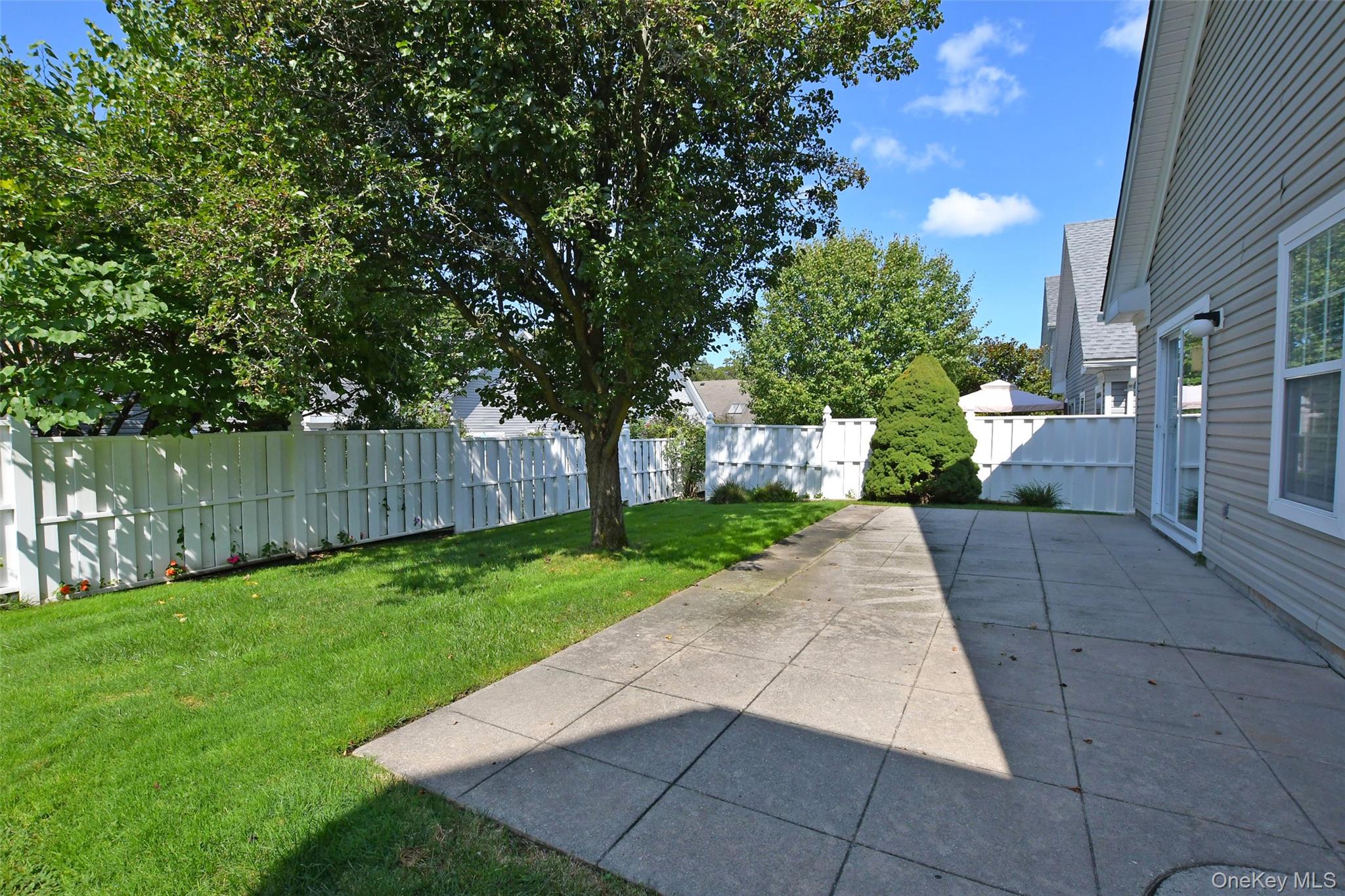 11 Ethan Circle, Middle Island, NY 11953