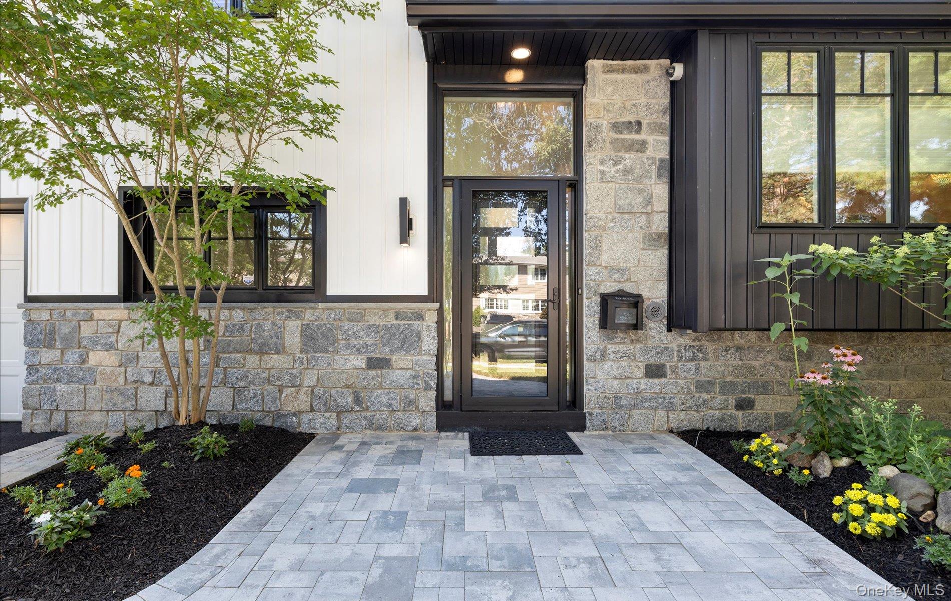 14 John Drive, Old Bethpage, NY 11804