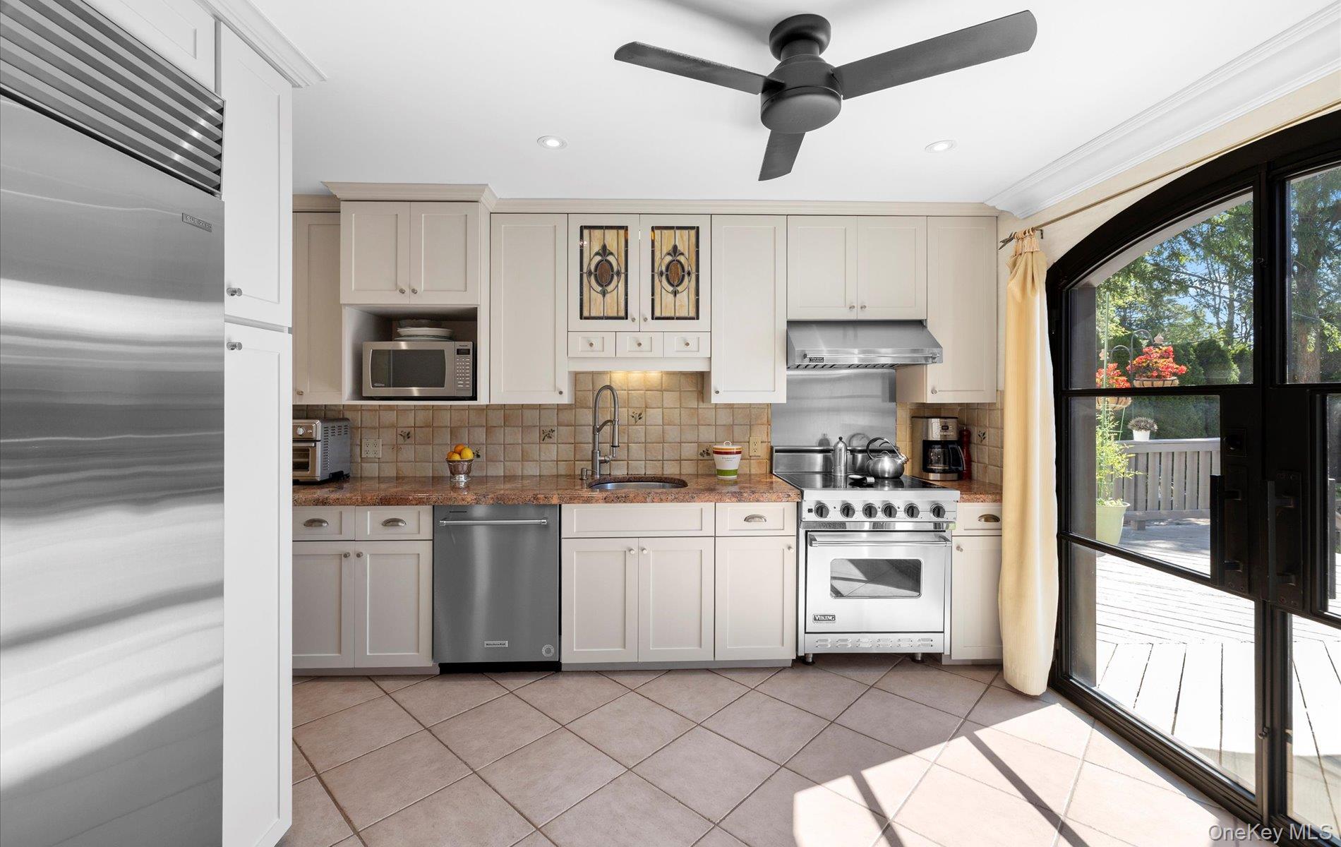 14 John Drive, Old Bethpage, NY 11804