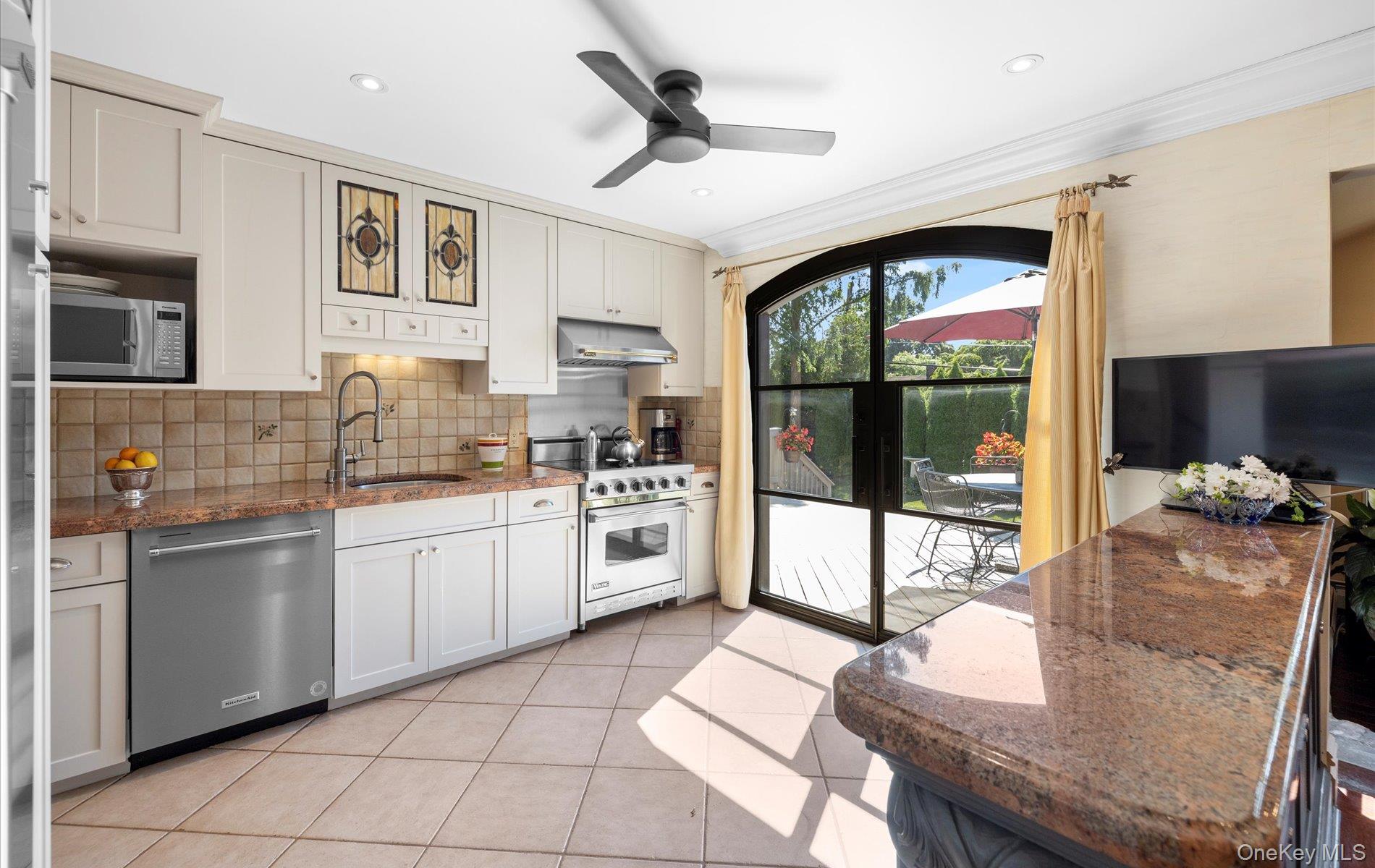 14 John Drive, Old Bethpage, NY 11804