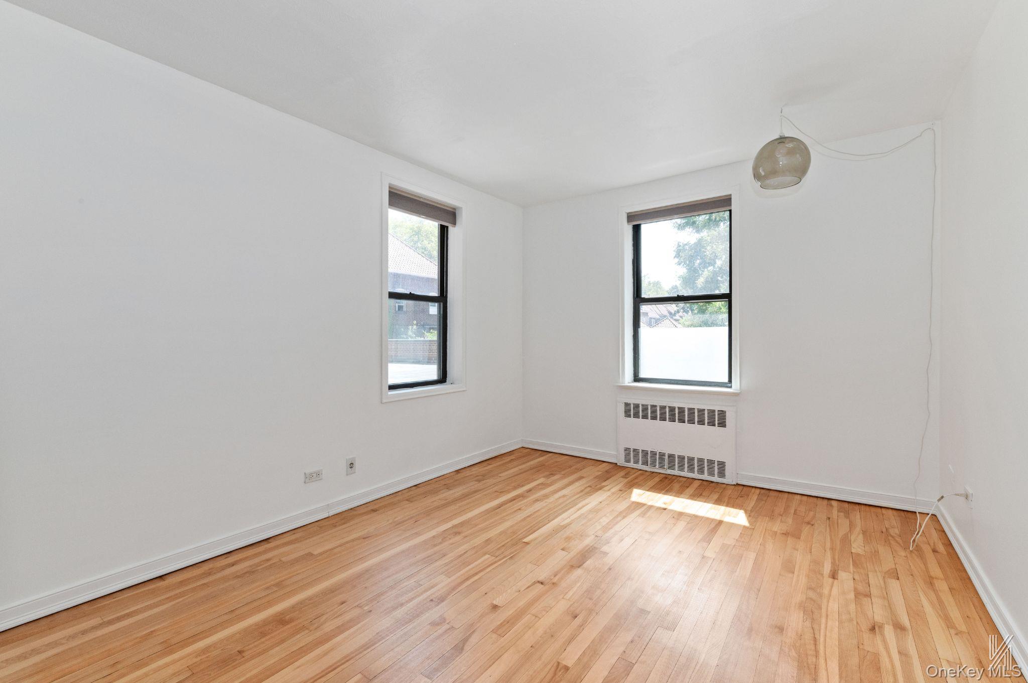 87-10 34th Avenue # 1F, Jackson Heights, NY 11372