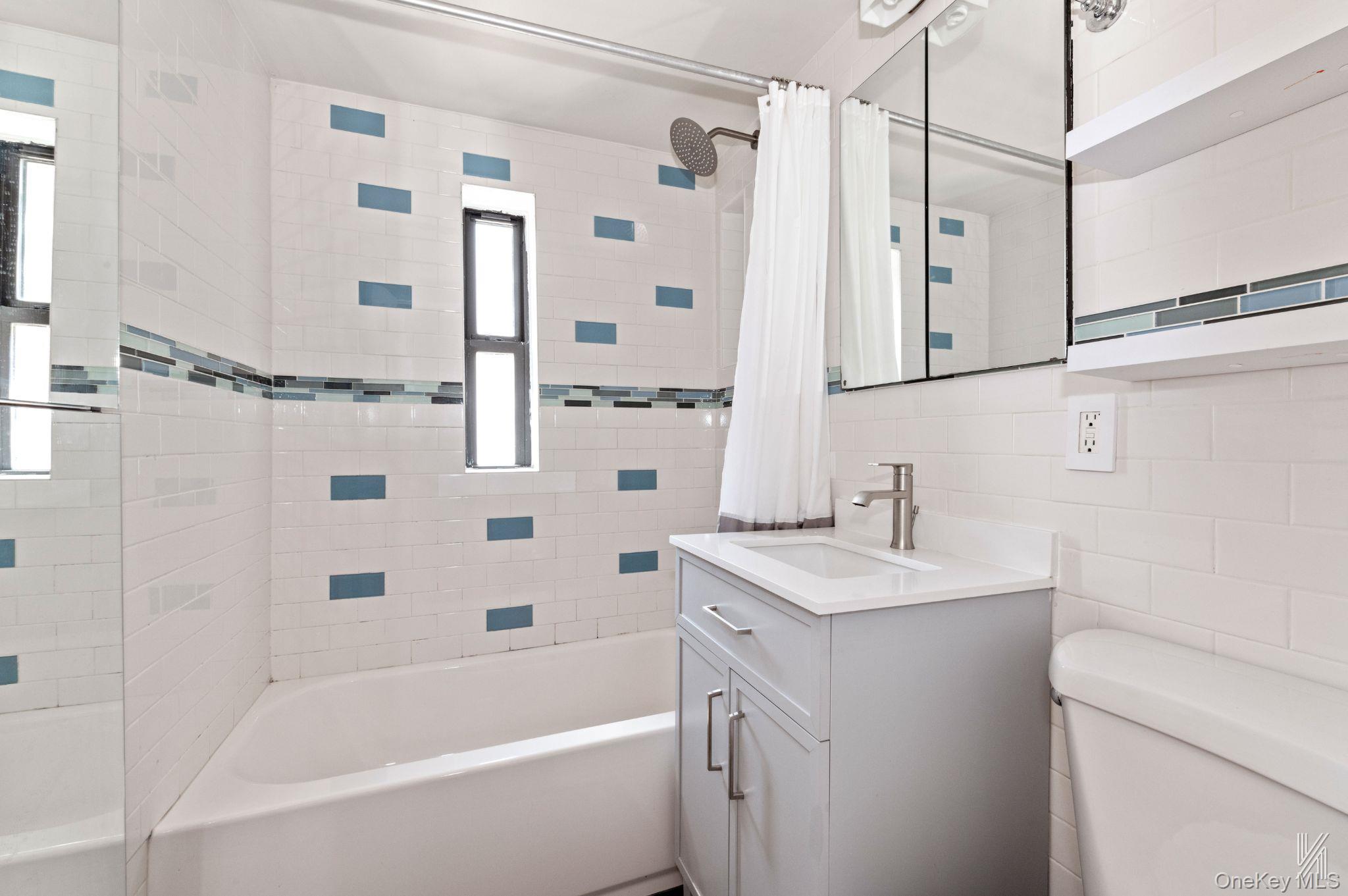 87-10 34th Avenue # 1F, Jackson Heights, NY 11372