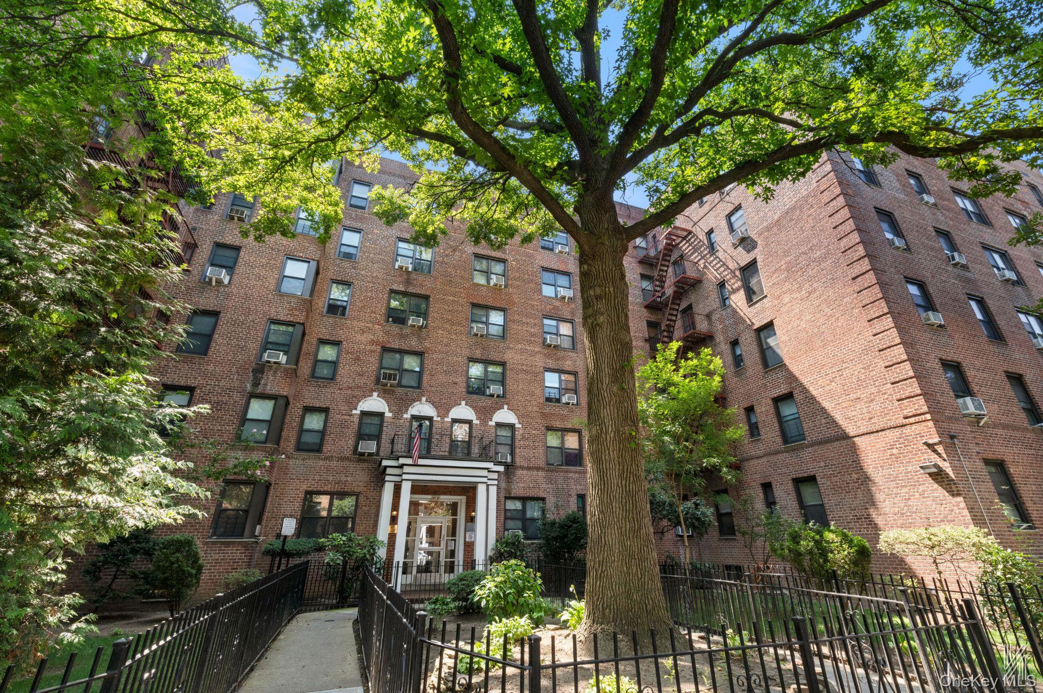 87-10 34th Avenue # 1F, Jackson Heights, NY 11372