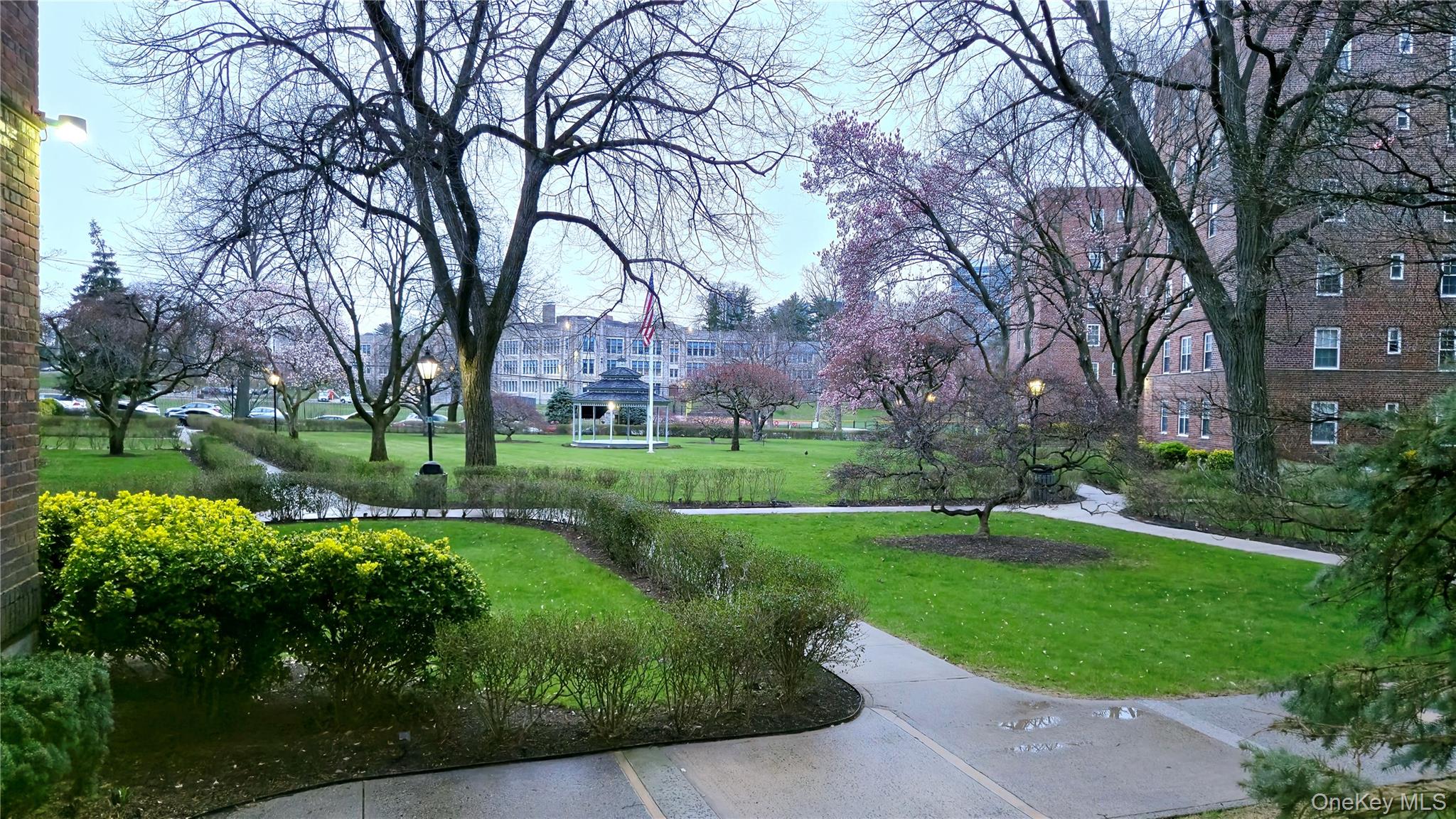 220 Pelham Road # 3L, New Rochelle, NY 10805