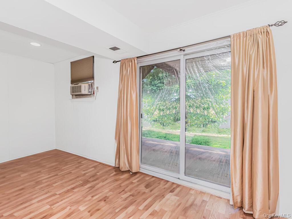 8 Gerri Lane, Yonkers, NY 10703