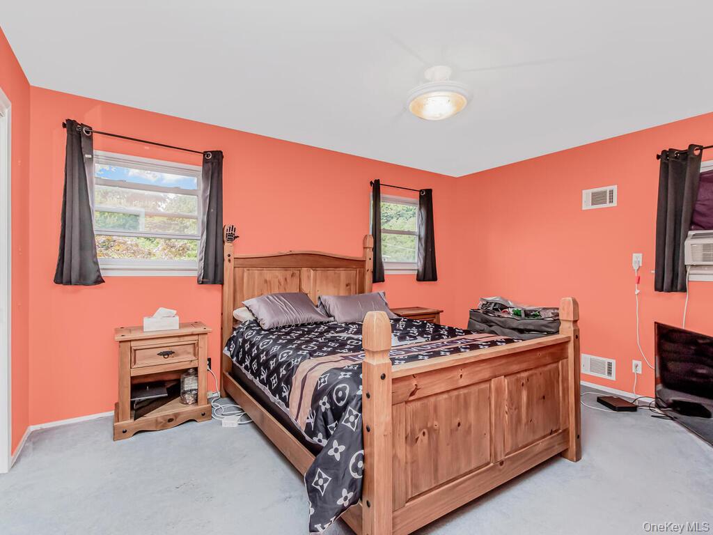 8 Gerri Lane, Yonkers, NY 10703