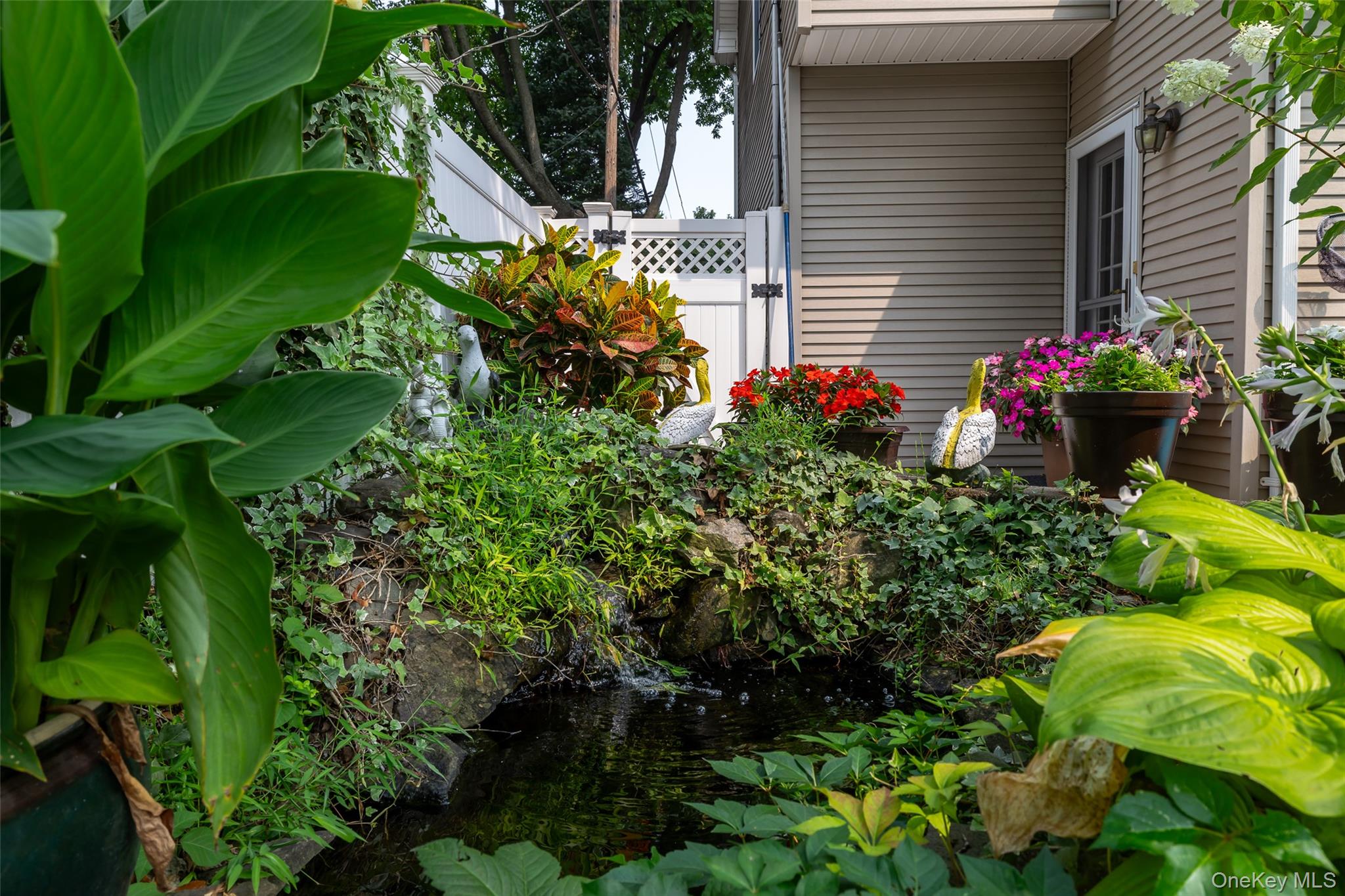 14 Magnolia Drive, New Hyde Park, NY 11040