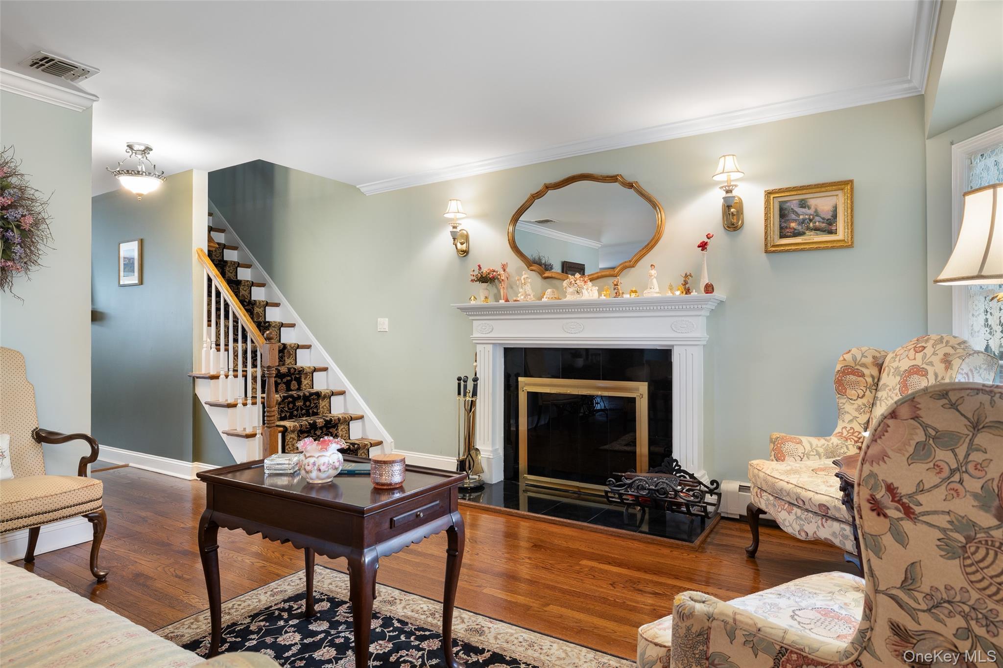 14 Magnolia Drive, New Hyde Park, NY 11040