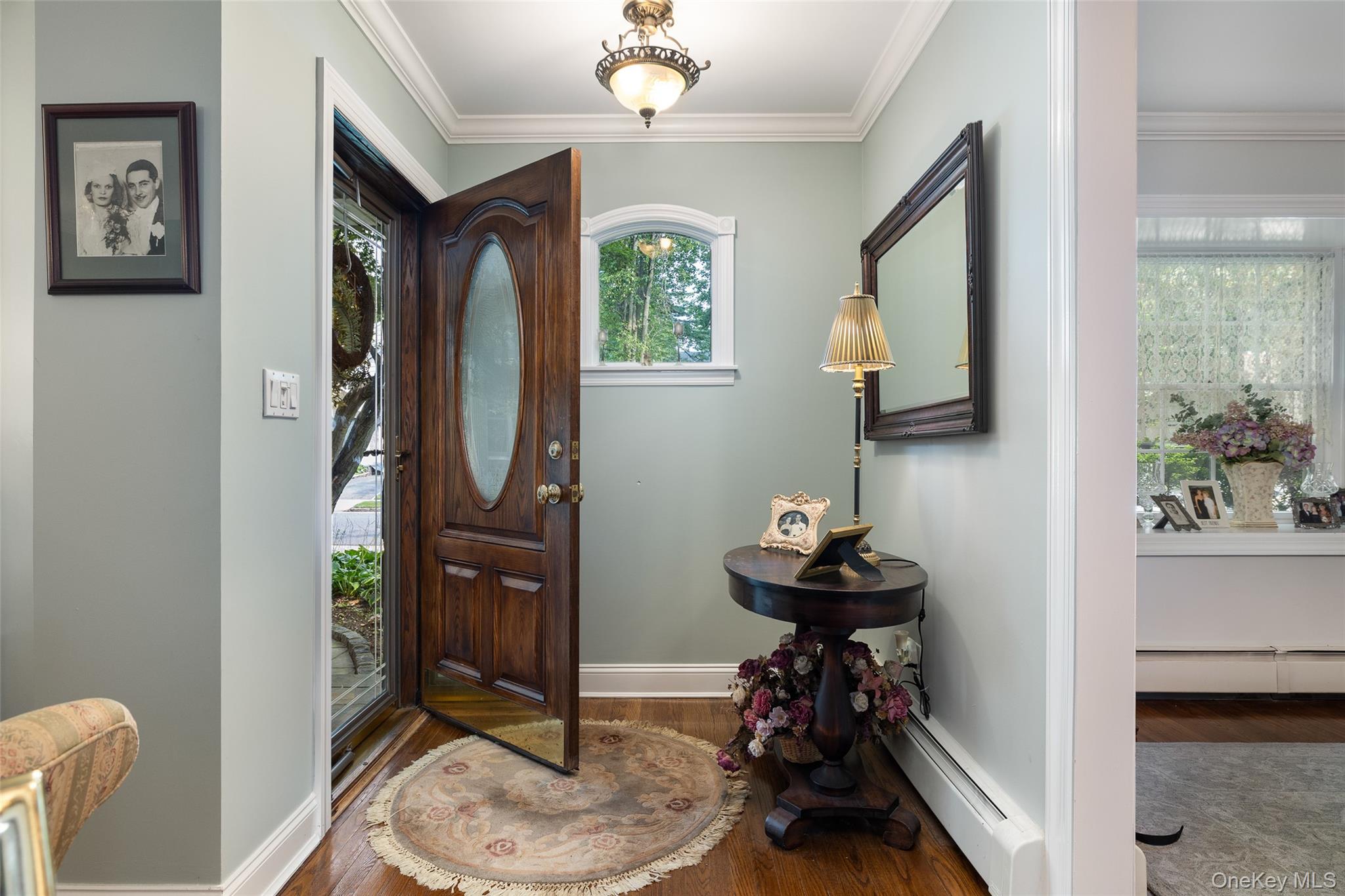 14 Magnolia Drive, New Hyde Park, NY 11040