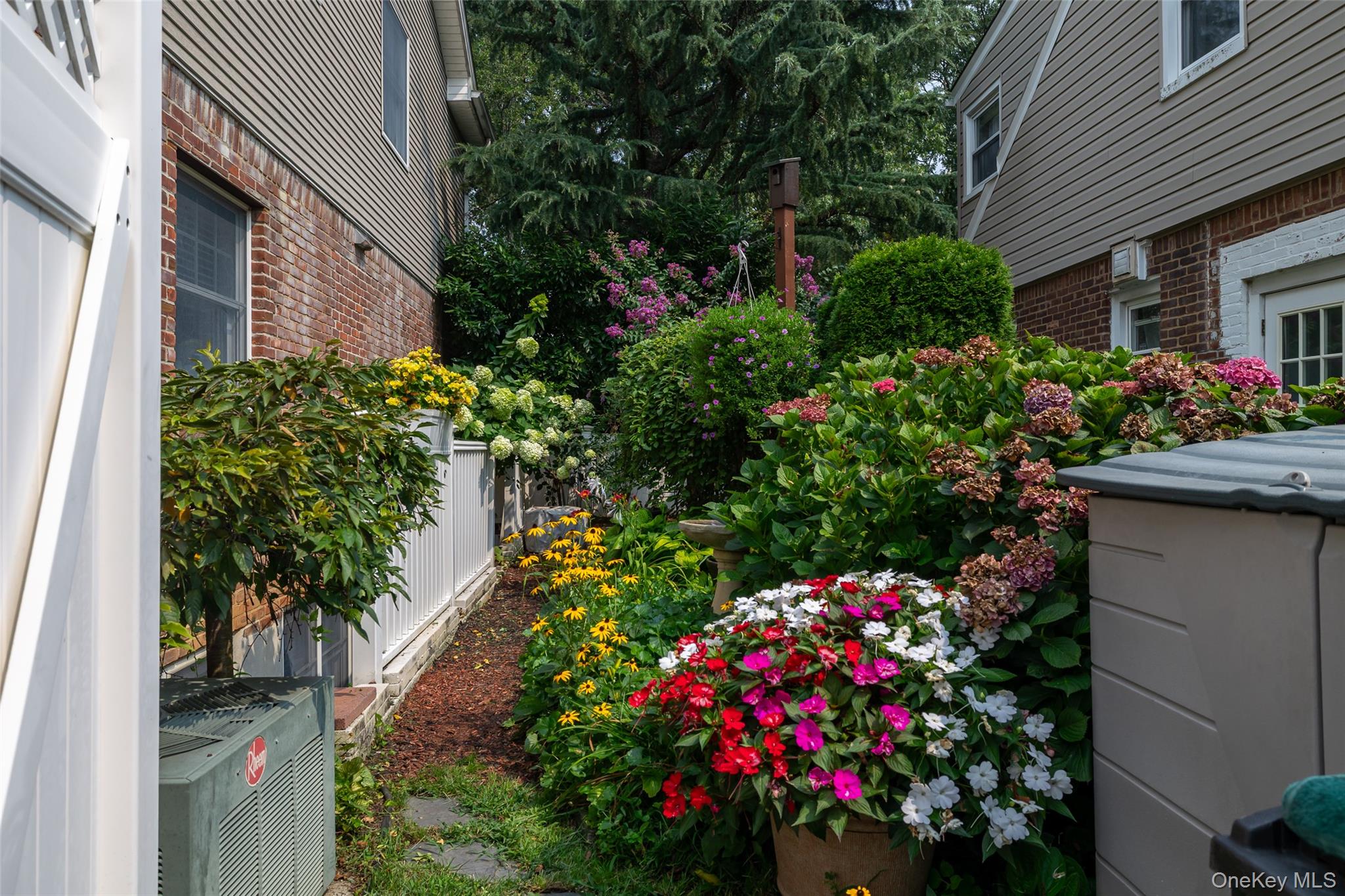 14 Magnolia Drive, New Hyde Park, NY 11040