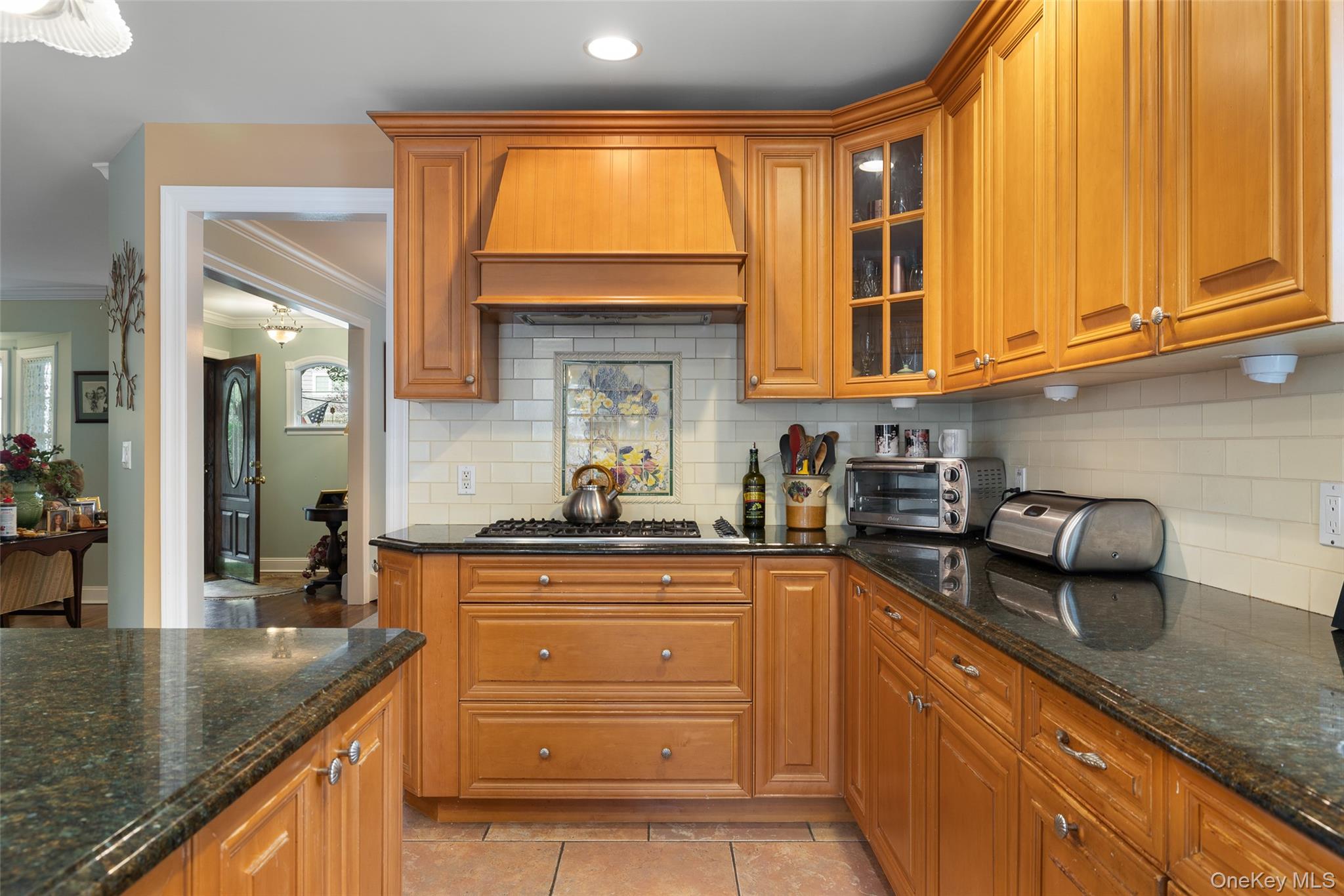 14 Magnolia Drive, New Hyde Park, NY 11040