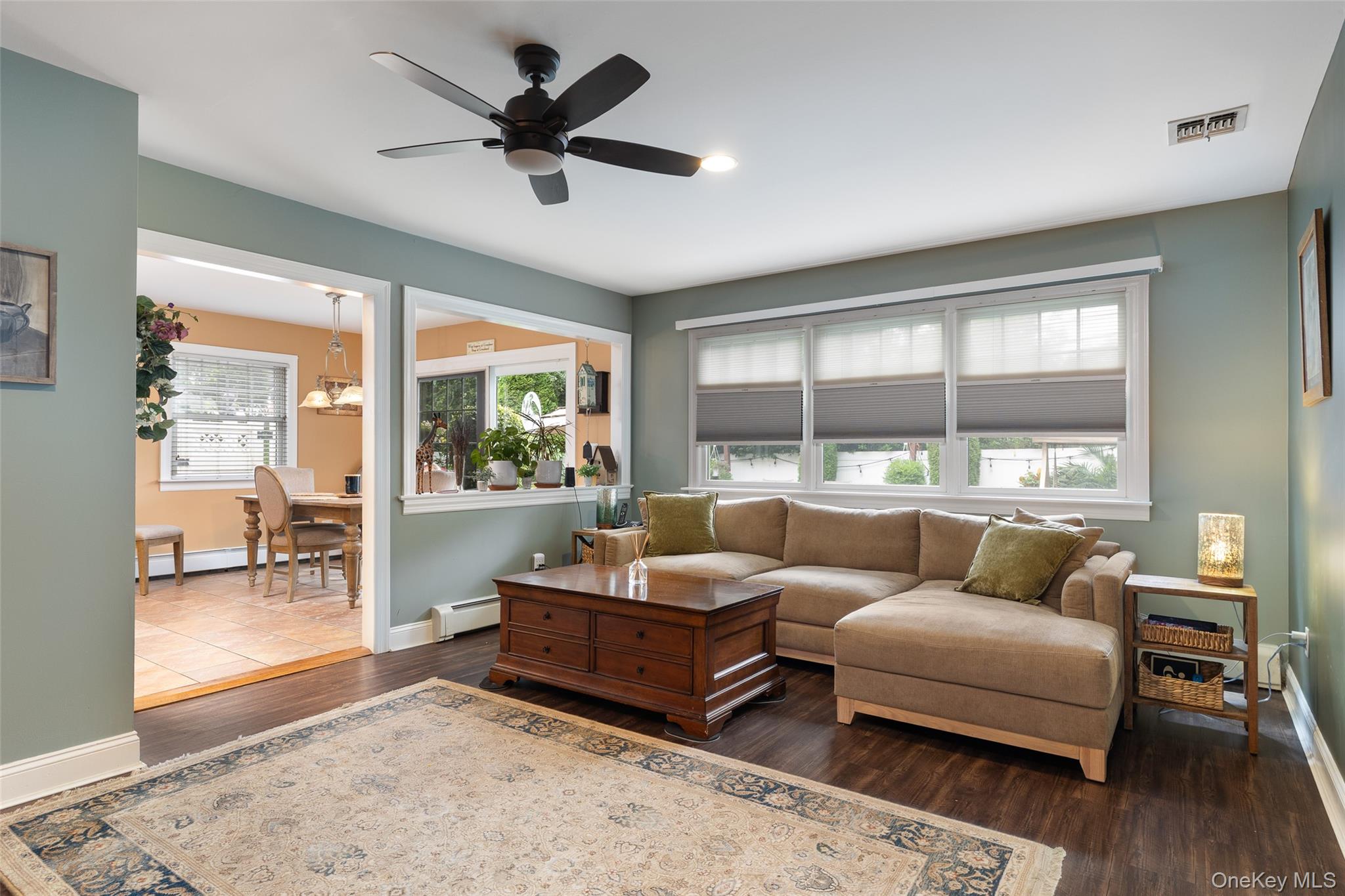 14 Magnolia Drive, New Hyde Park, NY 11040