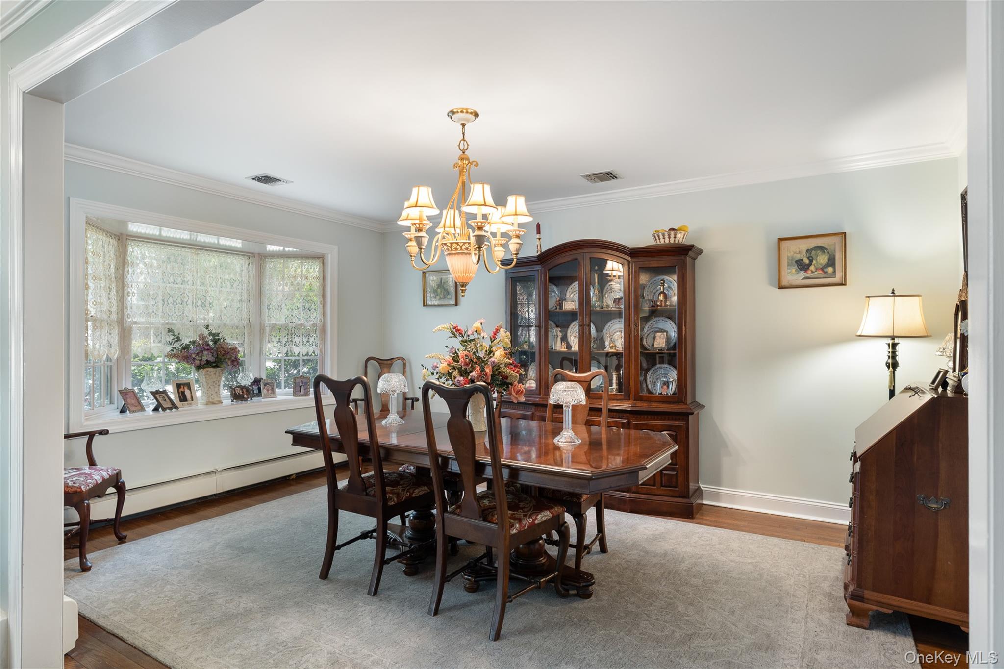 14 Magnolia Drive, New Hyde Park, NY 11040