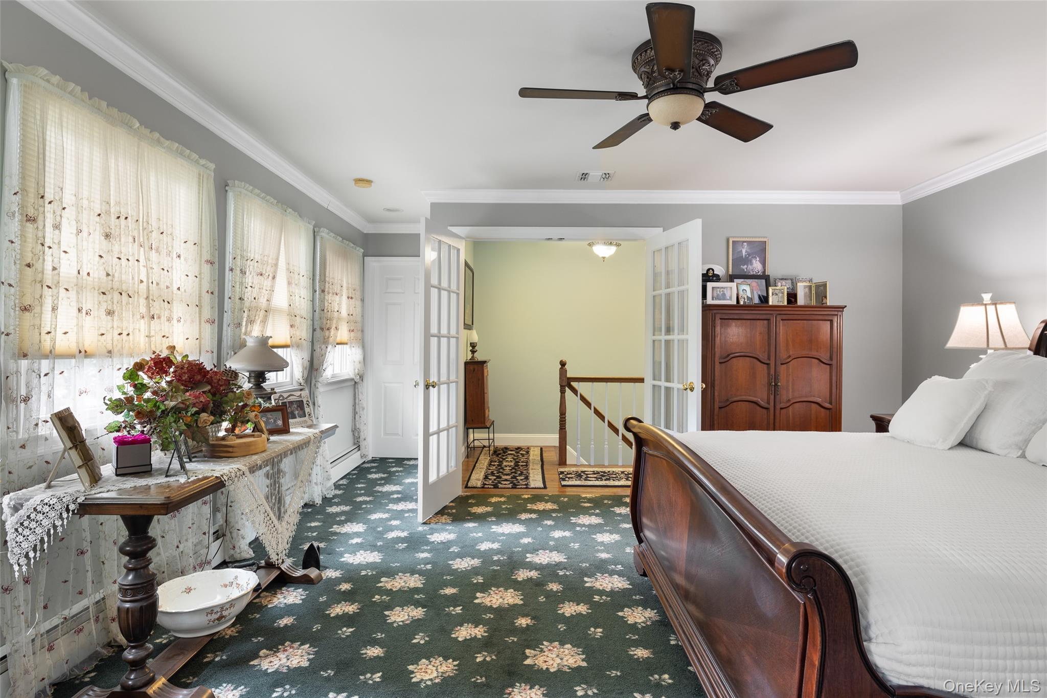 14 Magnolia Drive, New Hyde Park, NY 11040