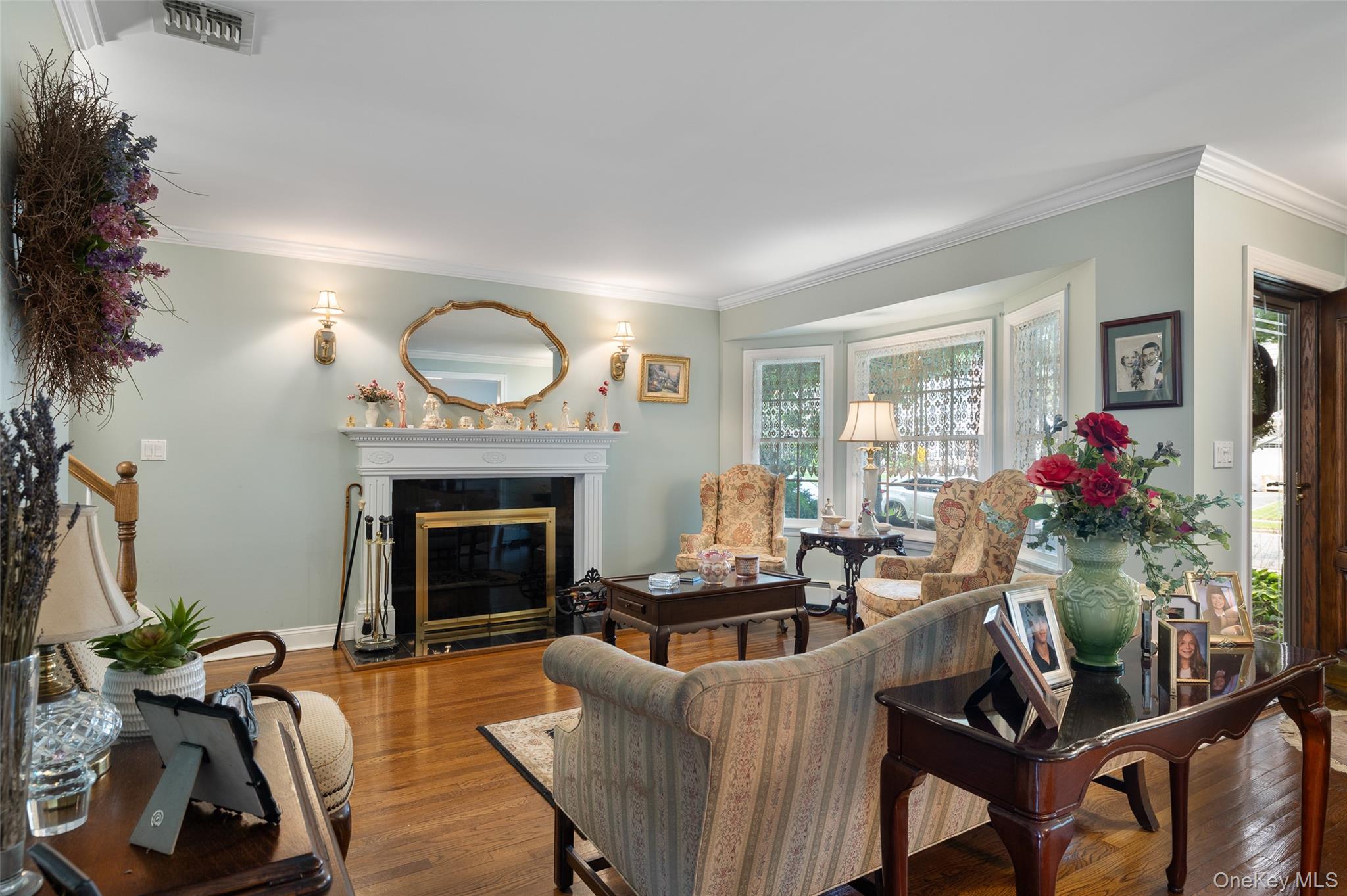 14 Magnolia Drive, New Hyde Park, NY 11040