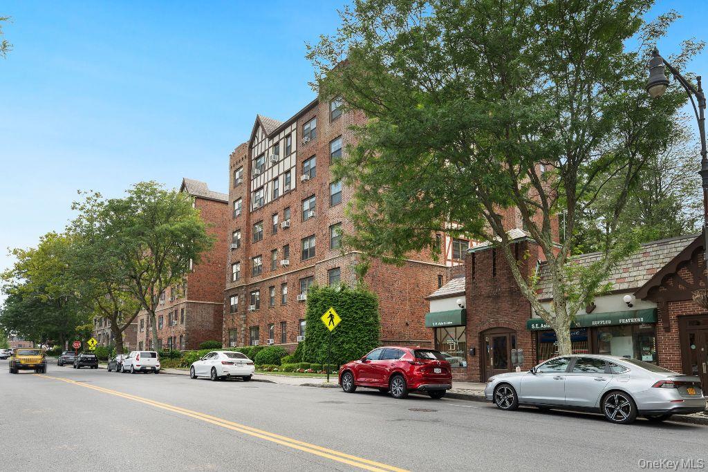 105 Garth Road # 5G, Scarsdale, NY 10583