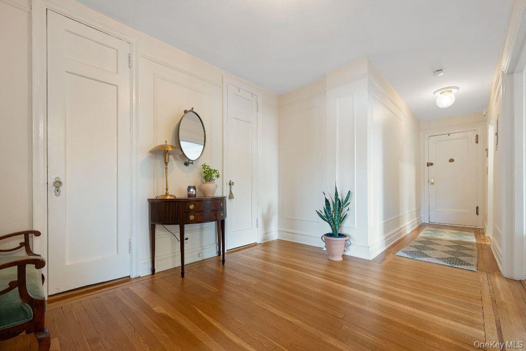 105 Garth Road # 5G, Scarsdale, NY 10583