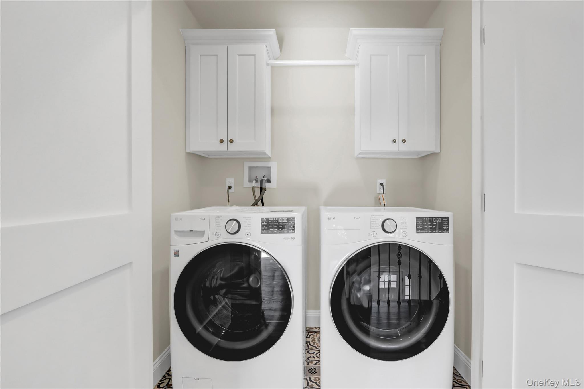 9 Hickory Road, Bayville, NY 11709