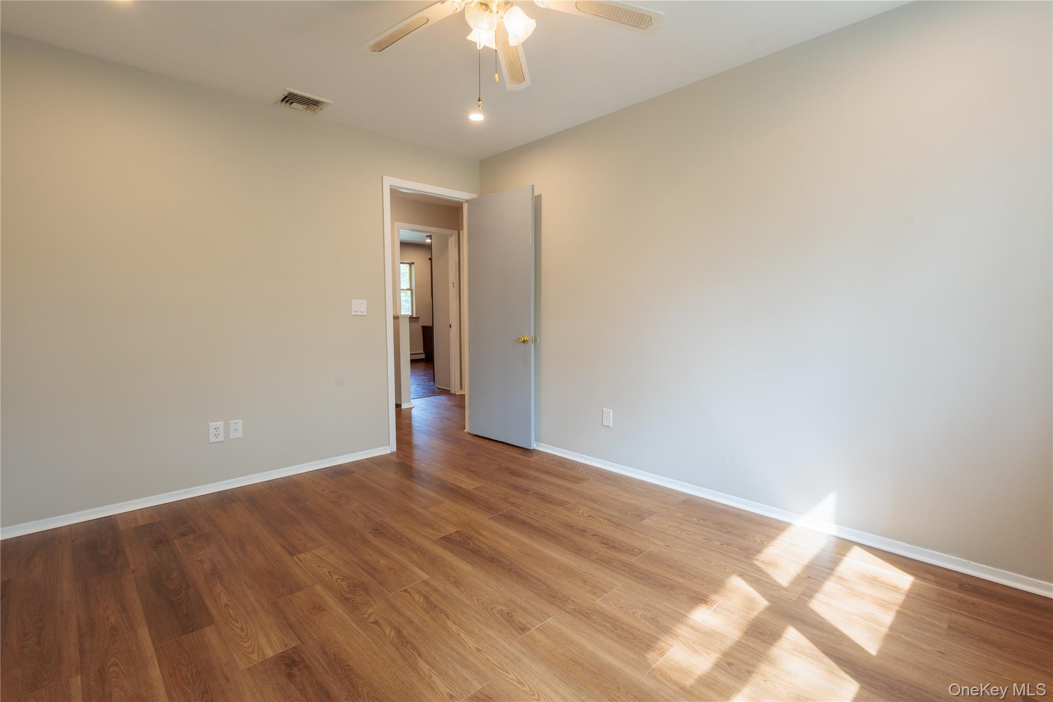 14 Hill Road, Saint James, NY 11780