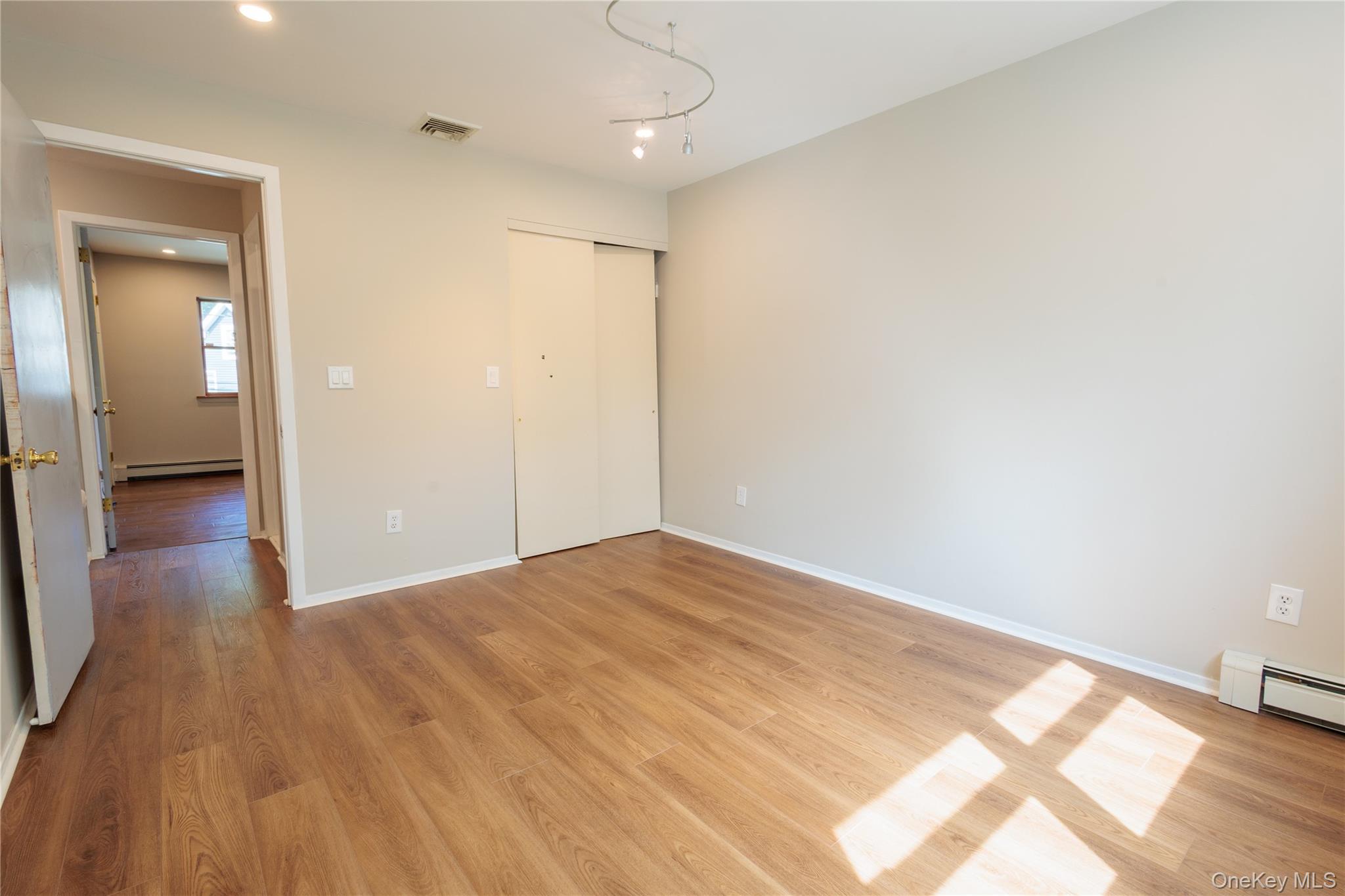 14 Hill Road, Saint James, NY 11780