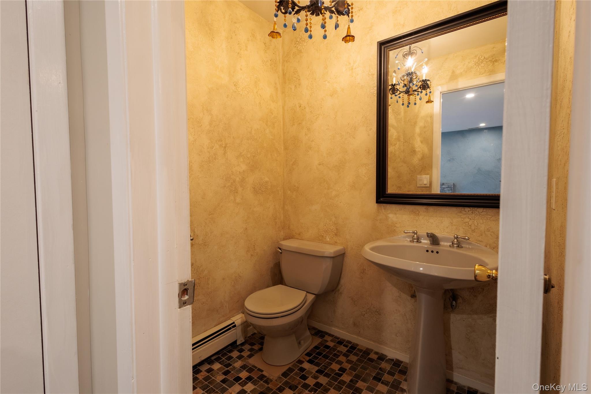 14 Hill Road, Saint James, NY 11780