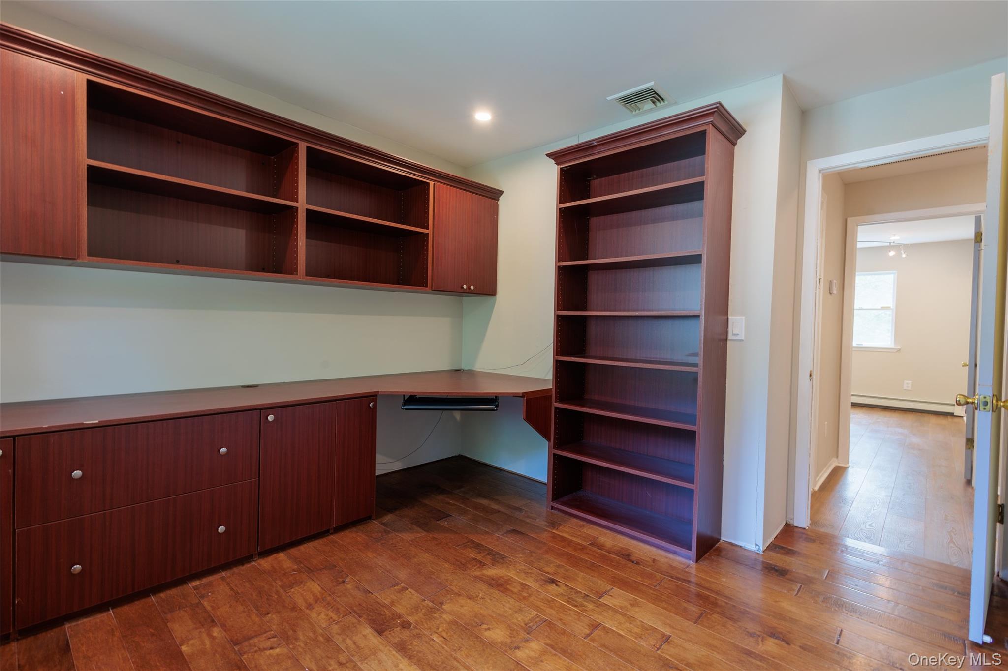 14 Hill Road, Saint James, NY 11780