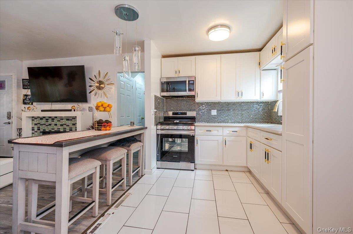 541 Bedford Avenue, Uniondale, NY 11553