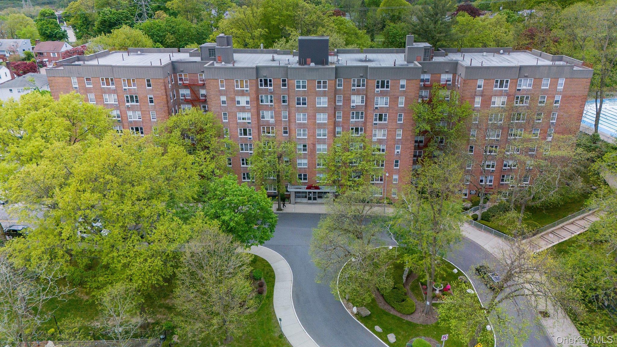 2 Sadore Lane # 1K, Yonkers, NY 10710