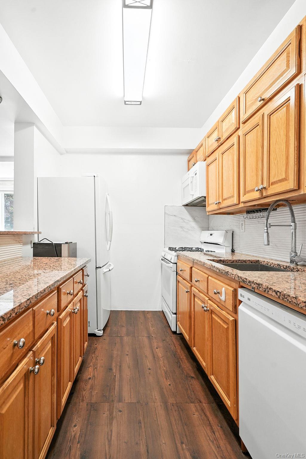 2 Sadore Lane # 1K, Yonkers, NY 10710