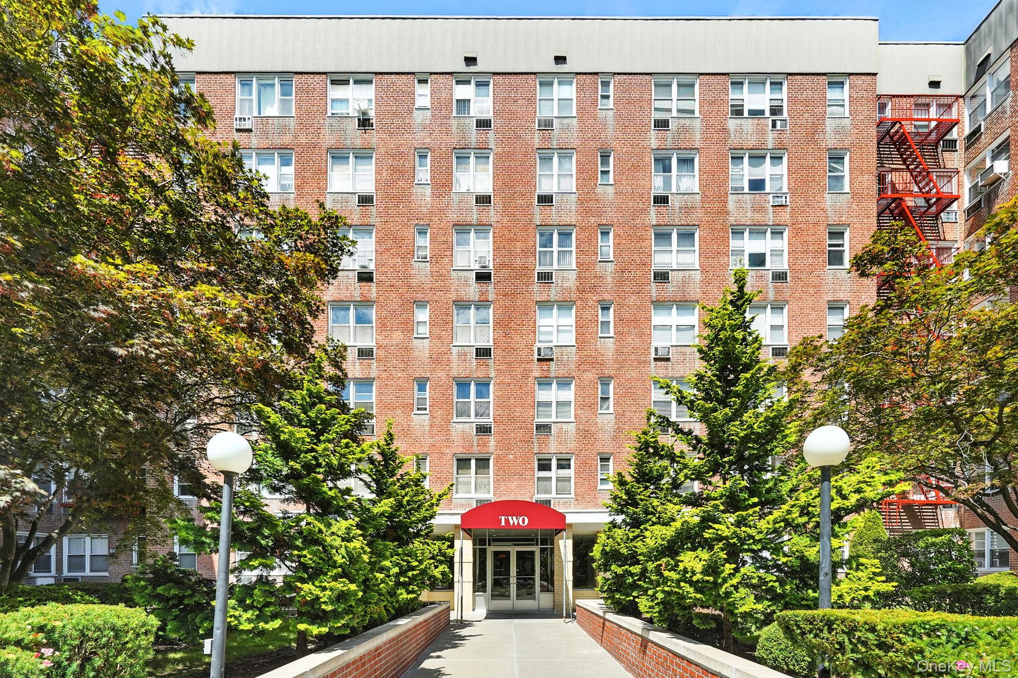 2 Sadore Lane # 1K, Yonkers, NY 10710