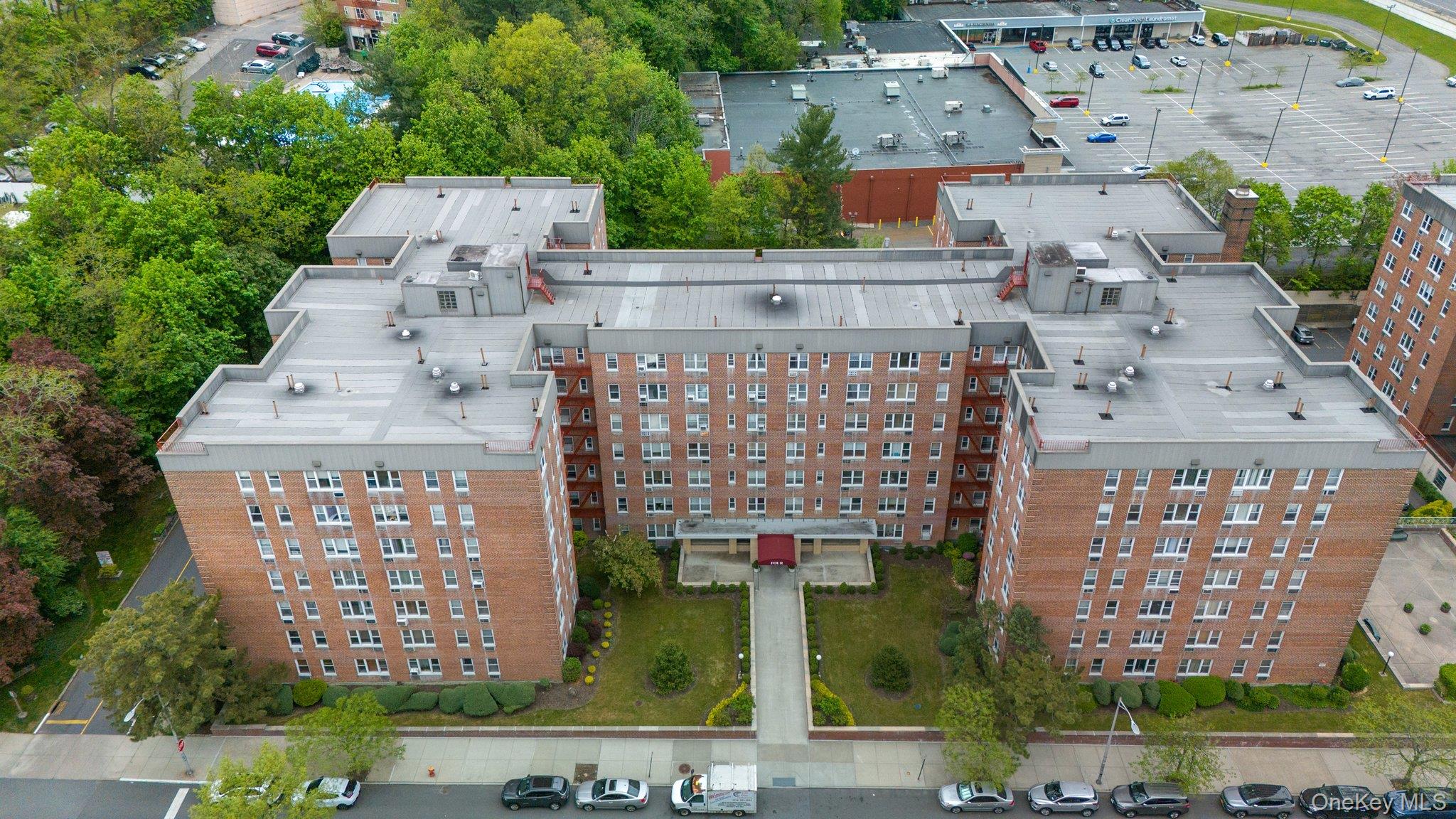 2 Sadore Lane # 1K, Yonkers, NY 10710