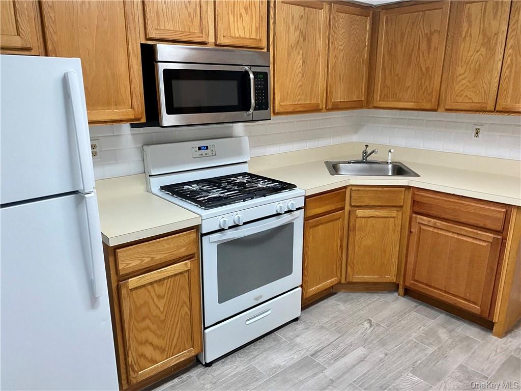 100 Dowd # 14-C, Haverstraw, NY 10927