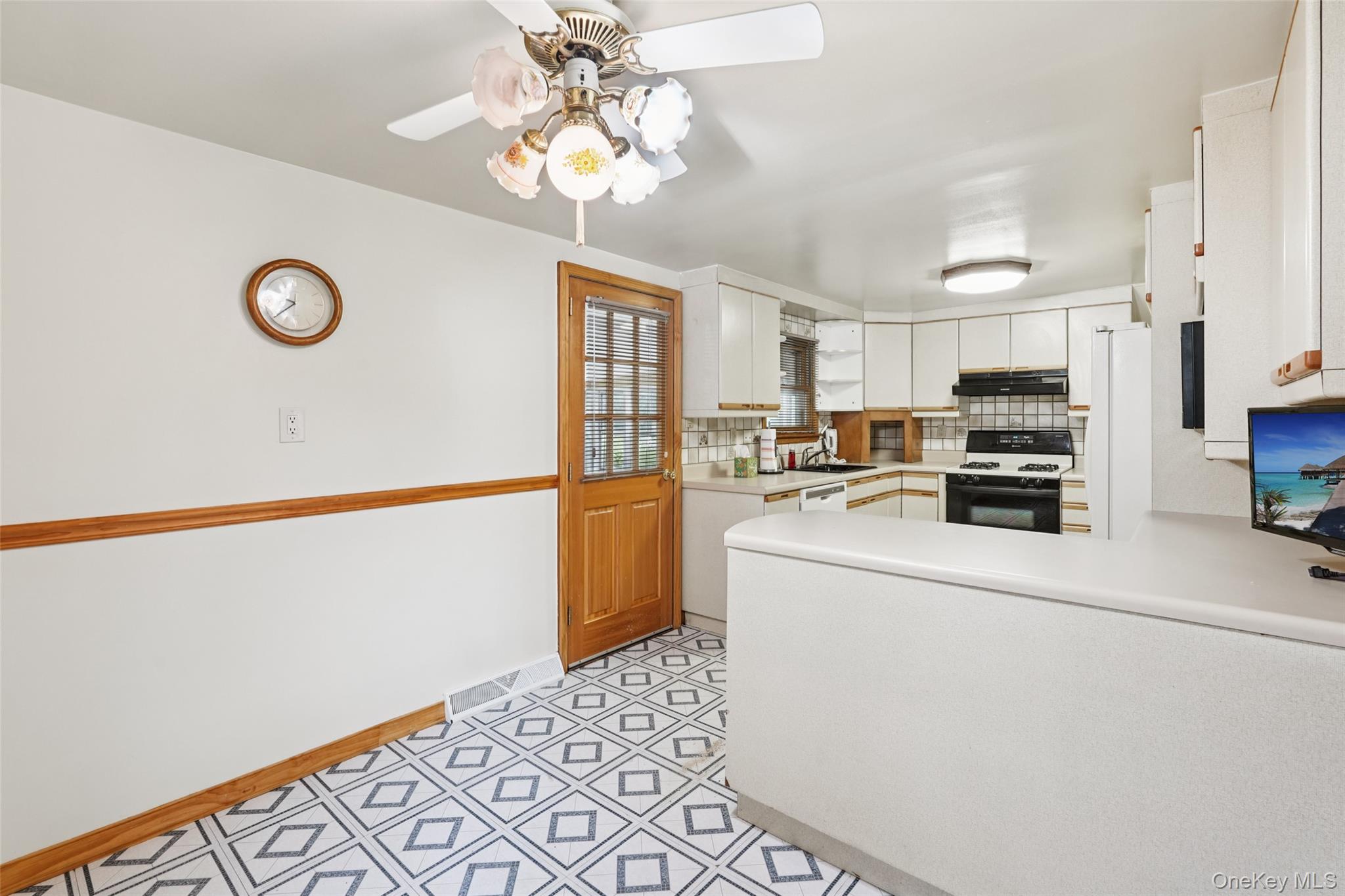 26 Patricia Lane, Washingtonville, NY 10992