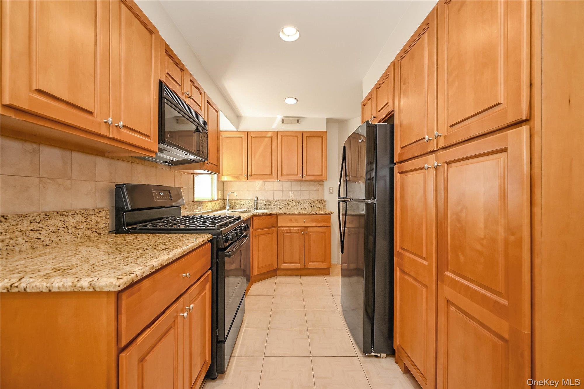 57-10 253rd Street, Little Neck, NY 11362