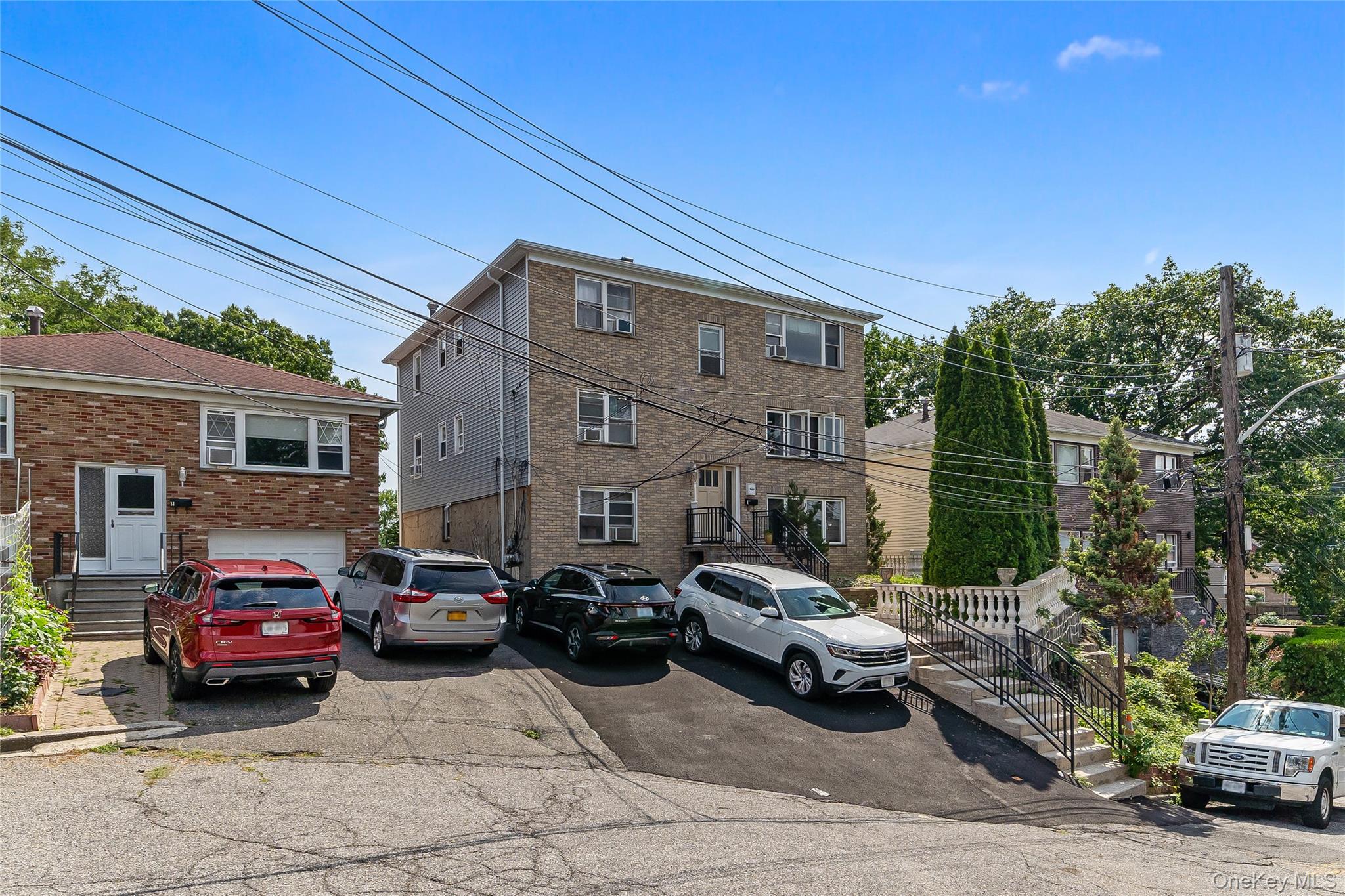 8 Elicar Terrace, Yonkers, NY 10701