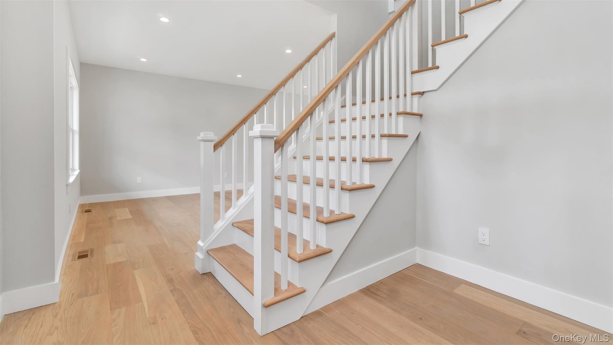 5B Fanning Avenue, Hampton Bays, NY 11946