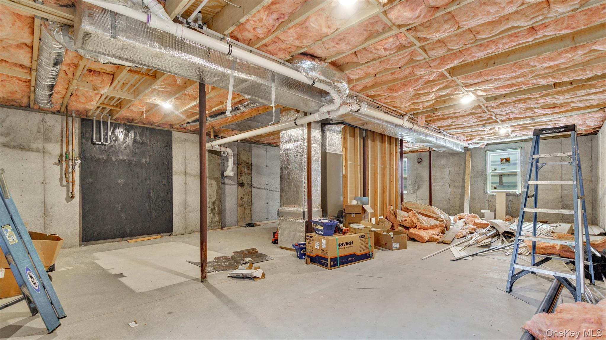 5B Fanning Avenue, Hampton Bays, NY 11946