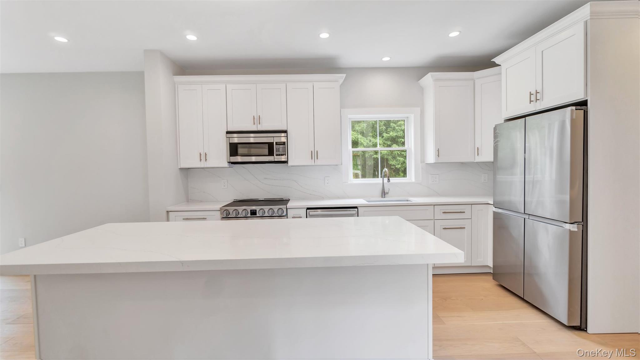 5B Fanning Avenue, Hampton Bays, NY 11946