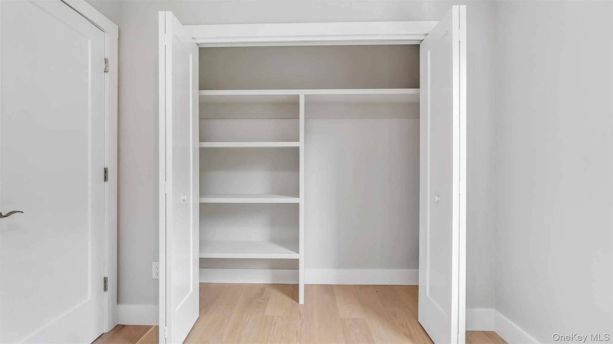 5B Fanning Avenue, Hampton Bays, NY 11946