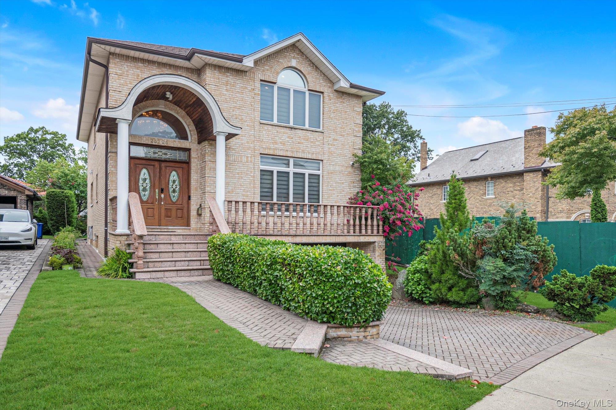 252-25 Leith Road, Little Neck, NY 11362