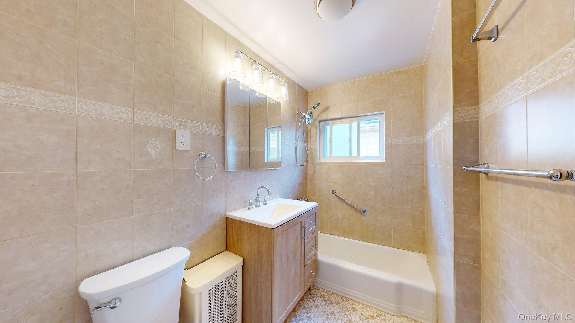 565 E 37th Street, Brooklyn, NY 11203