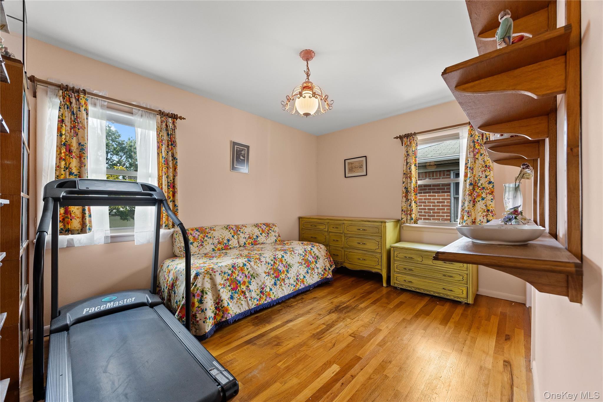 160-36 24th Avenue, Whitestone, NY 11357