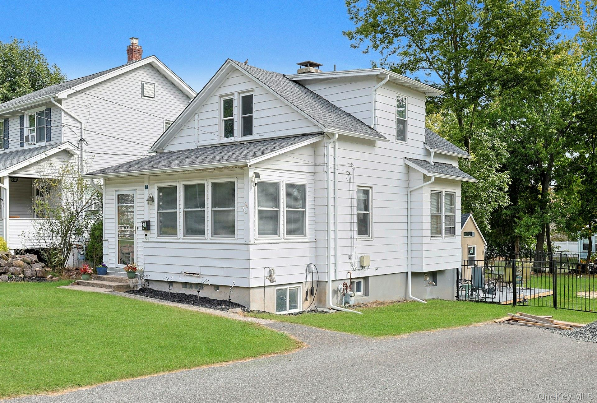 13 Central Avenue, Tappan, NY 10983