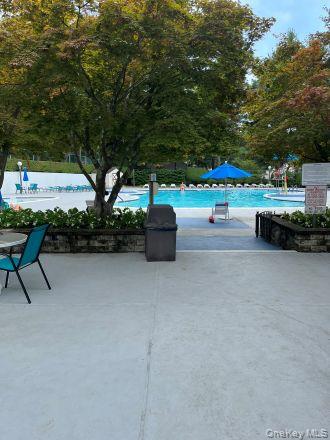 77 Richmond Boulevard # 4A, Ronkonkoma, NY 11779