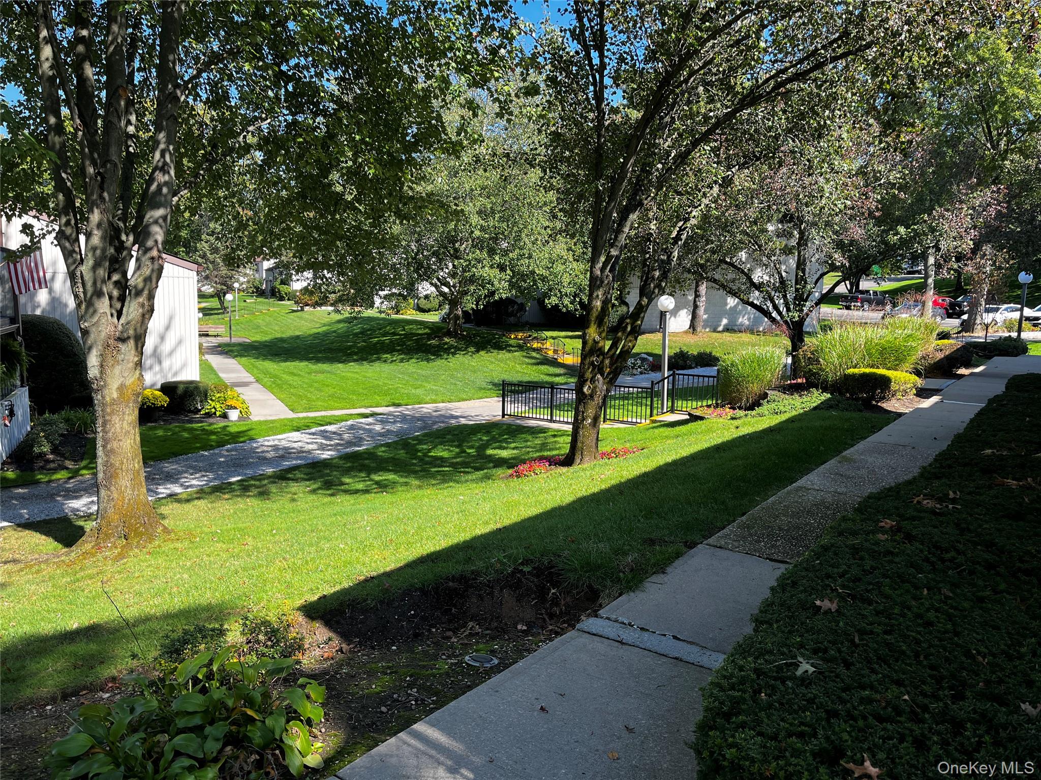 77 Richmond Boulevard # 4A, Ronkonkoma, NY 11779