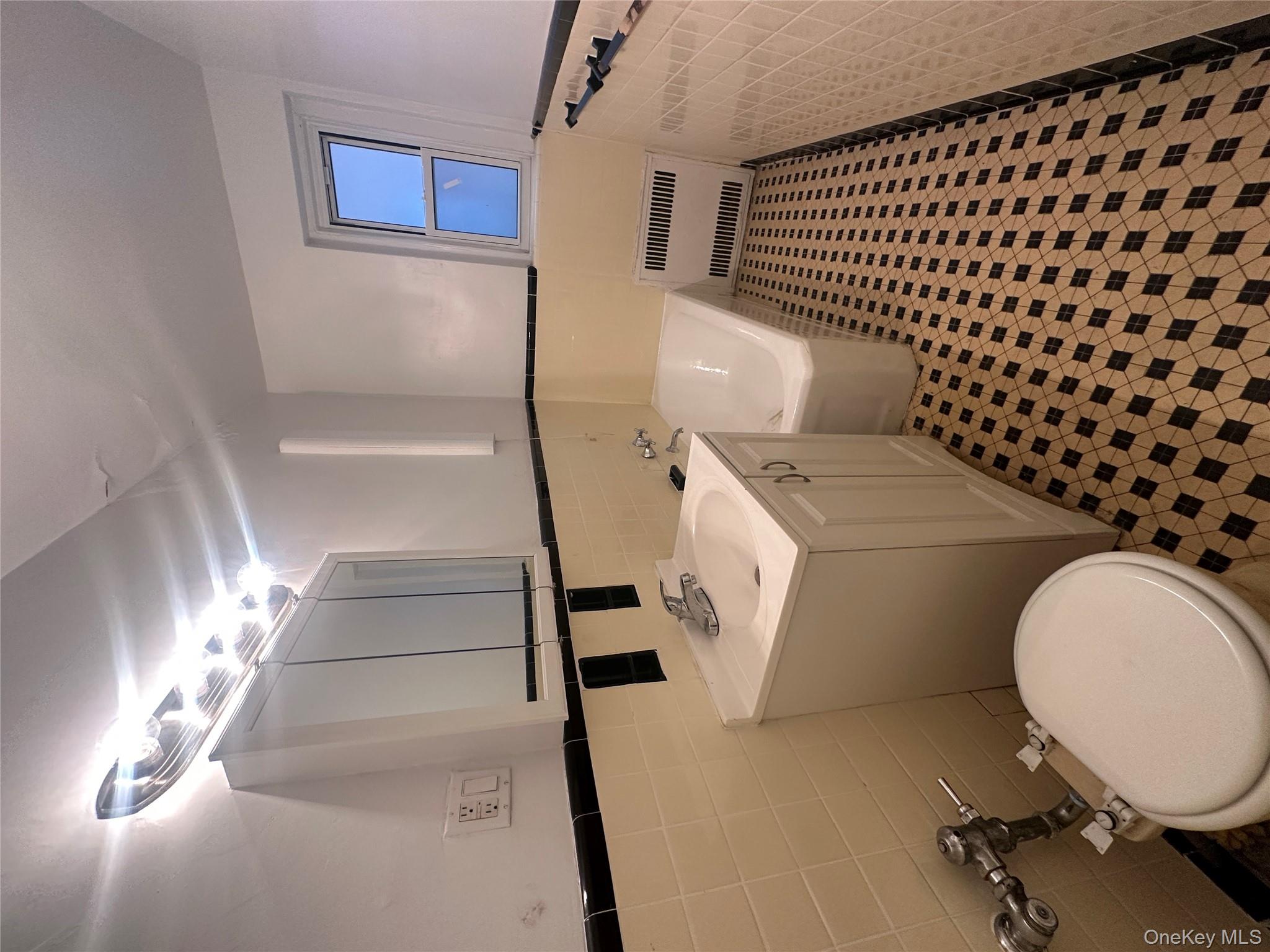 111-14 76th Avenue # 114, Forest Hills, NY 11375